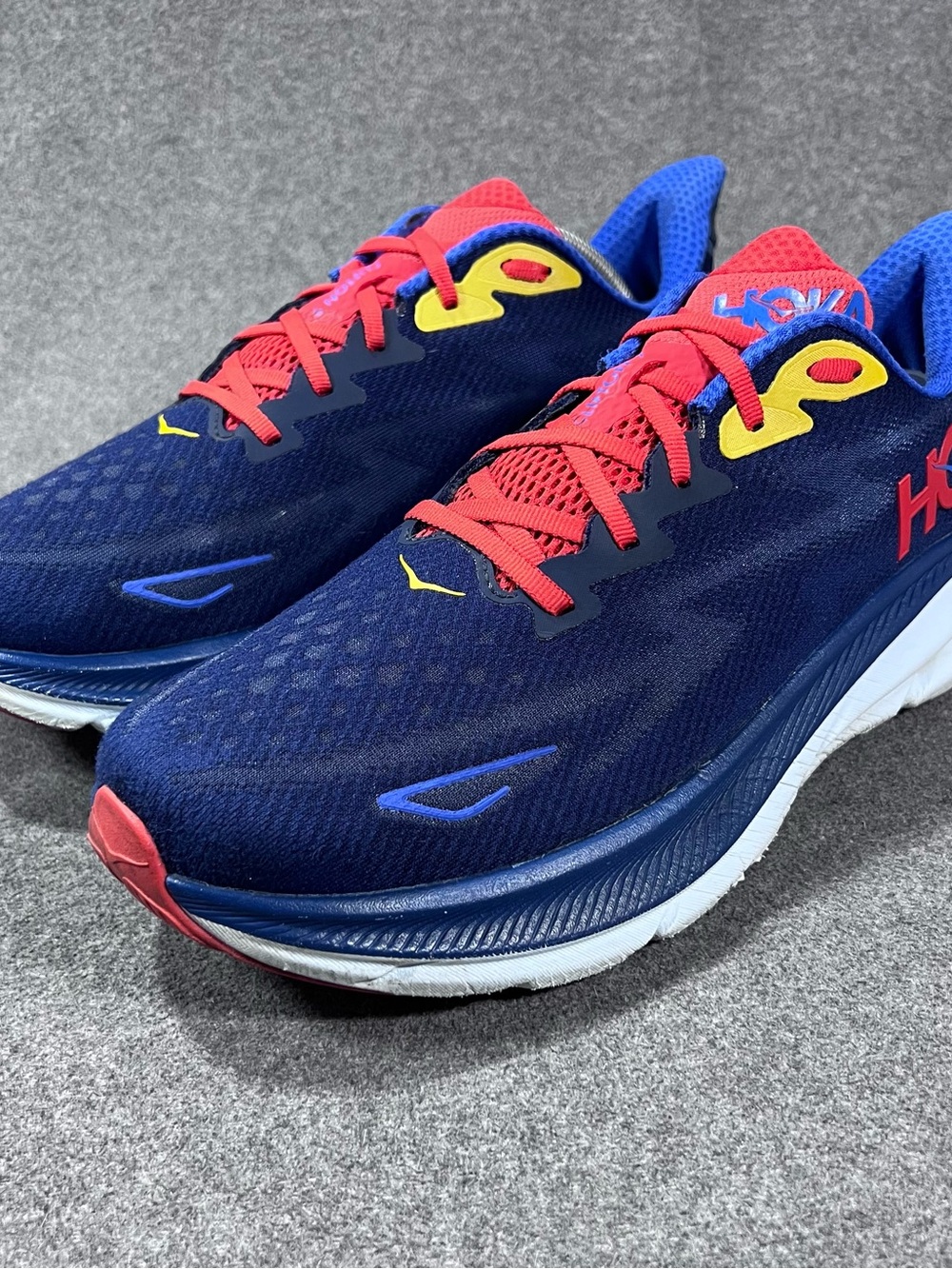 Hoka One One Clifton 9 Bellwether Blue Running Shoes Mens 11 2E - Worn